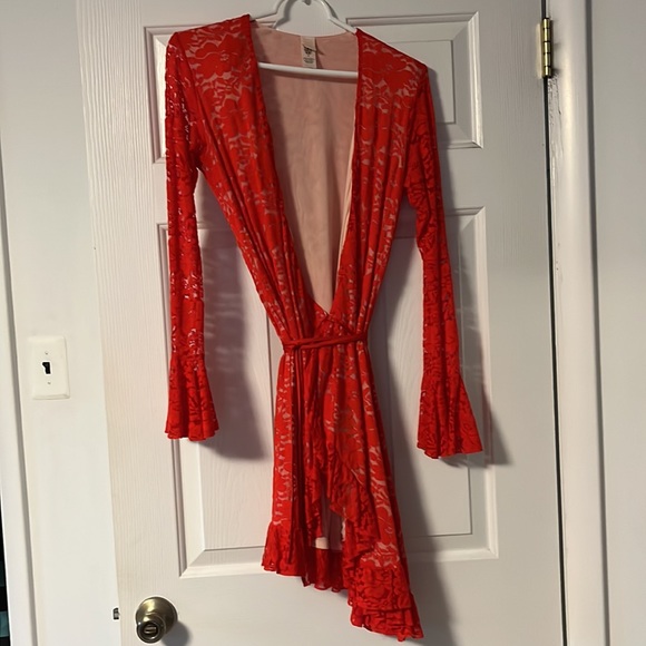 HAH Revolve red lace wrap dress M - Picture 6 of 10